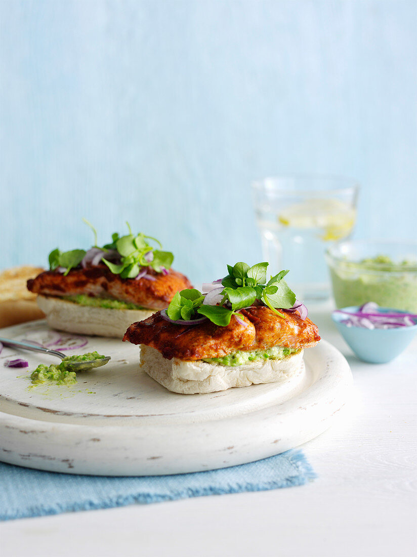 Harissa salmon sandwich with pea hummus