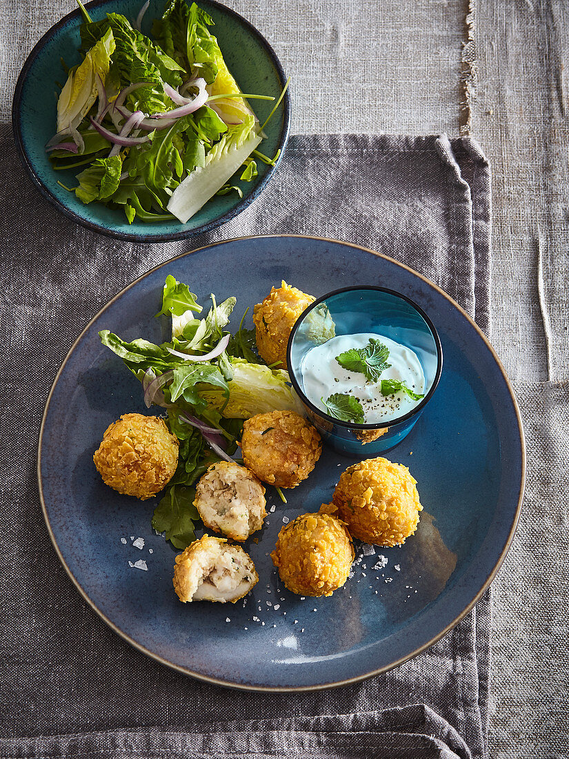 Fish croquettes with corn flakes