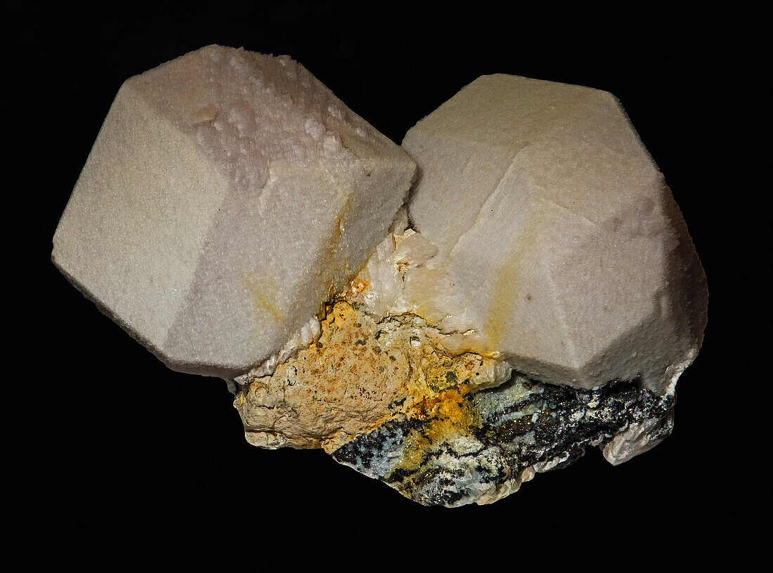 Manganoan Calcite