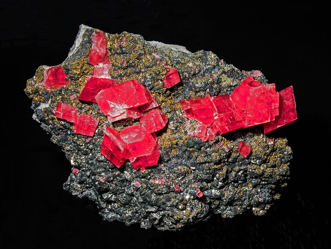 Rhodochrosite on Tetrahedrite