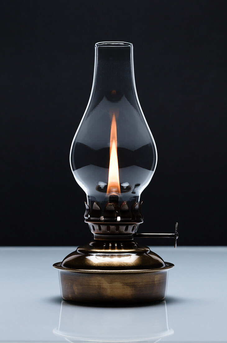 Kerosene lamp