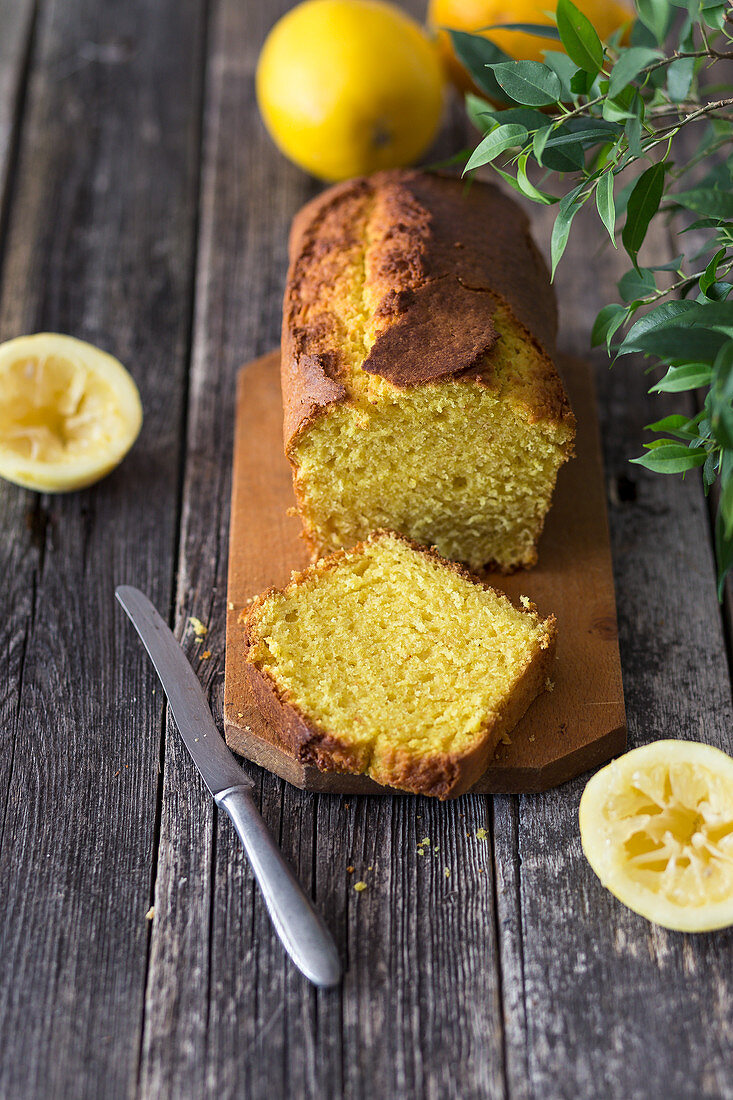 Lemon bundt cake