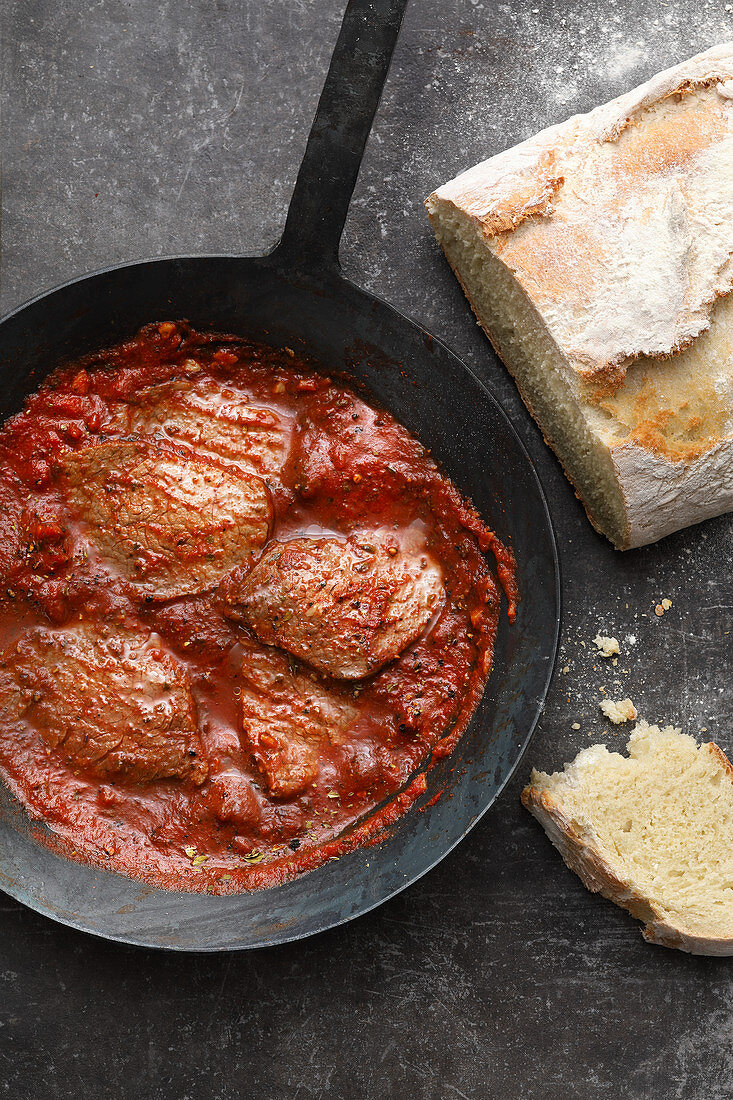 Bistecca alla Pizzaiola with ciabatta