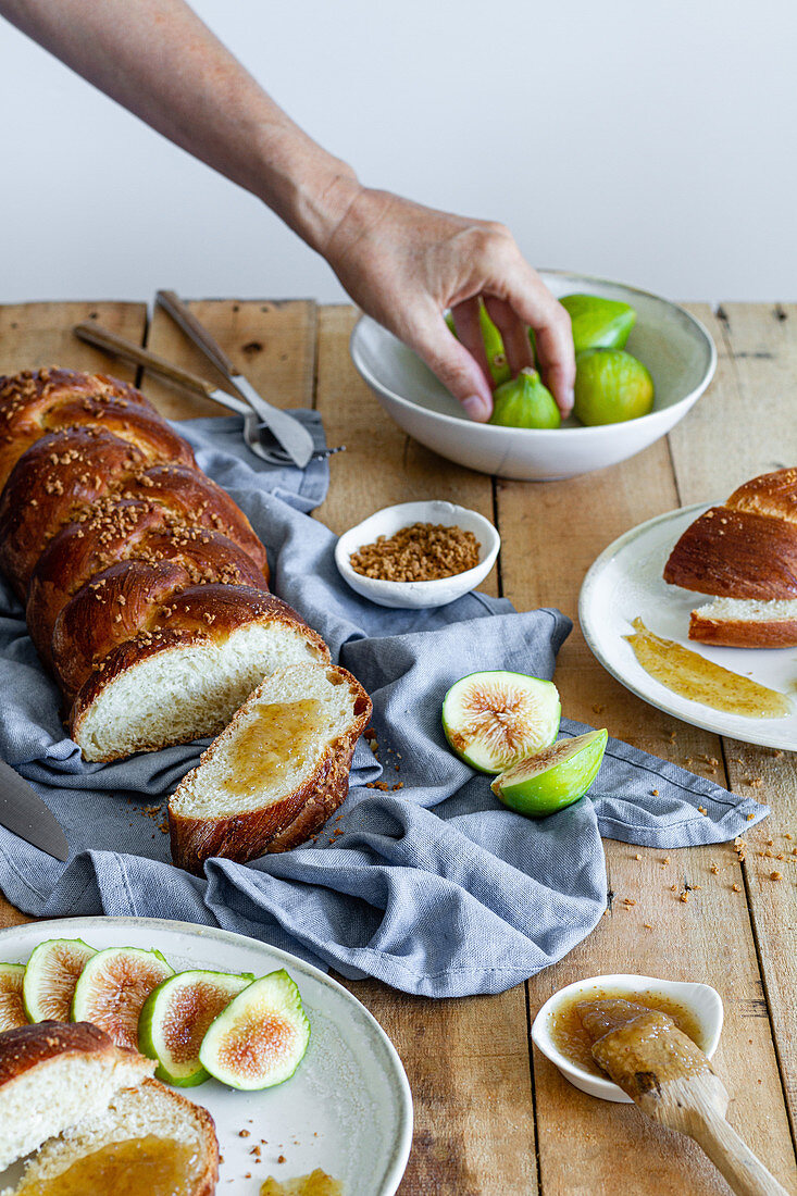 Braided bread with sweet fig jam