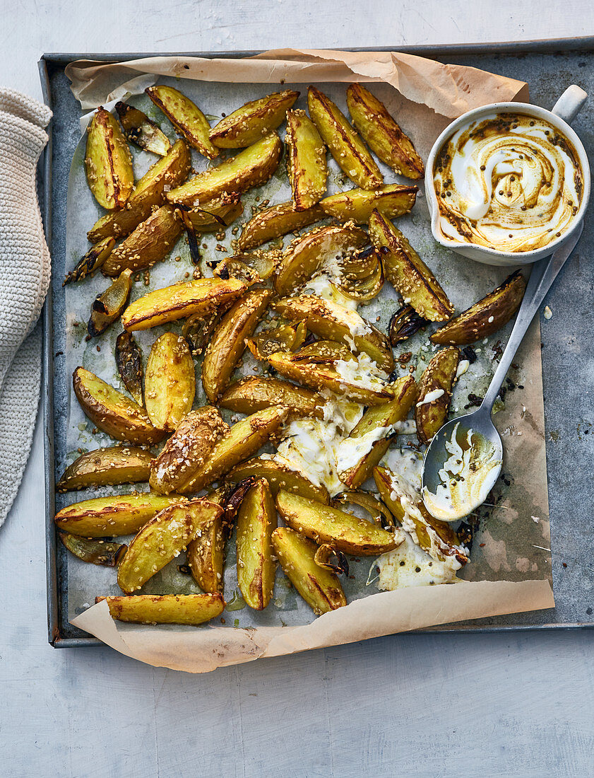 Potato wedges with spiced yoghurt