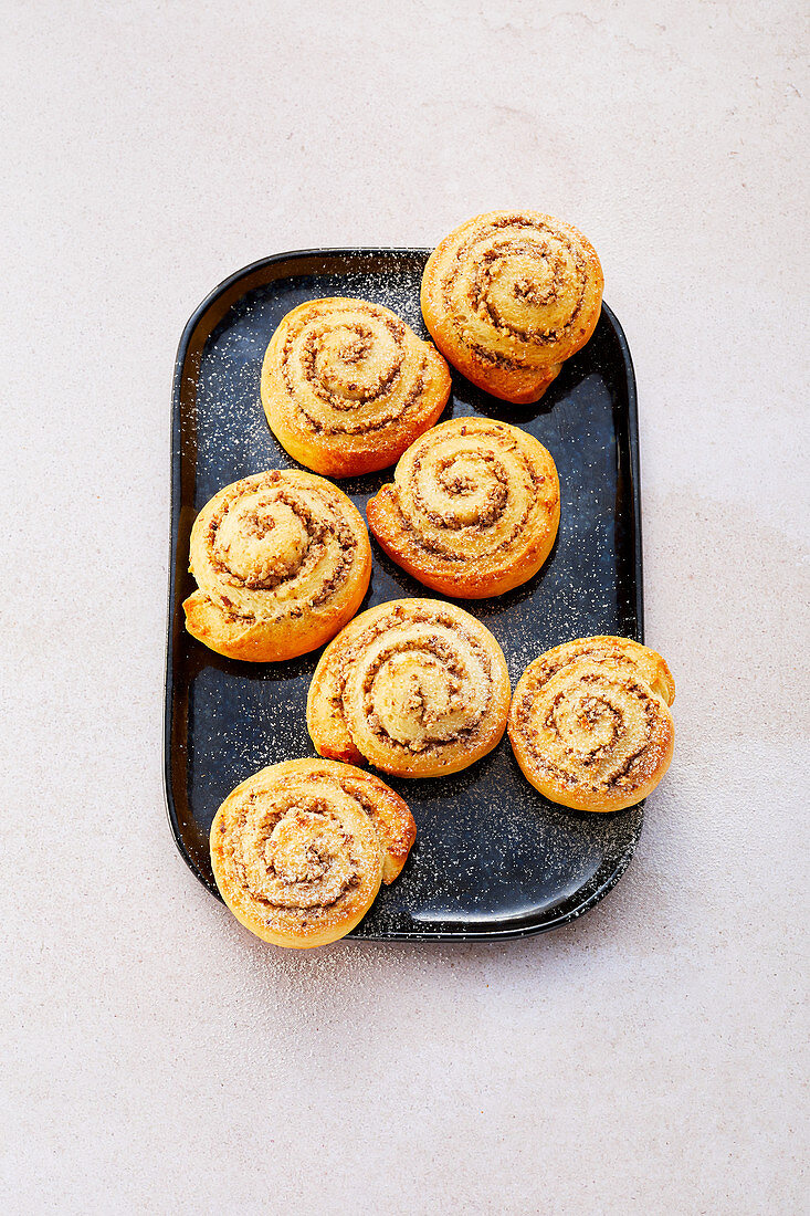 Nussschnecken mit Zimt (zuckerfrei)