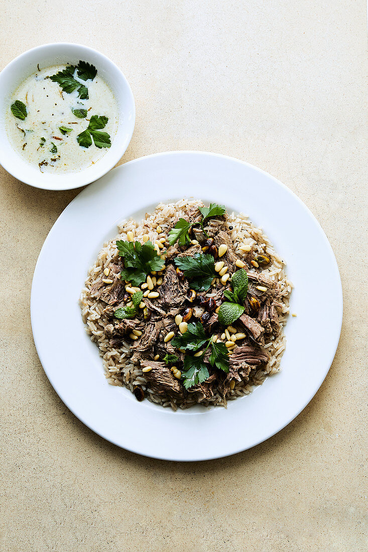 Manzav – lamb rice with mint and pine nuts