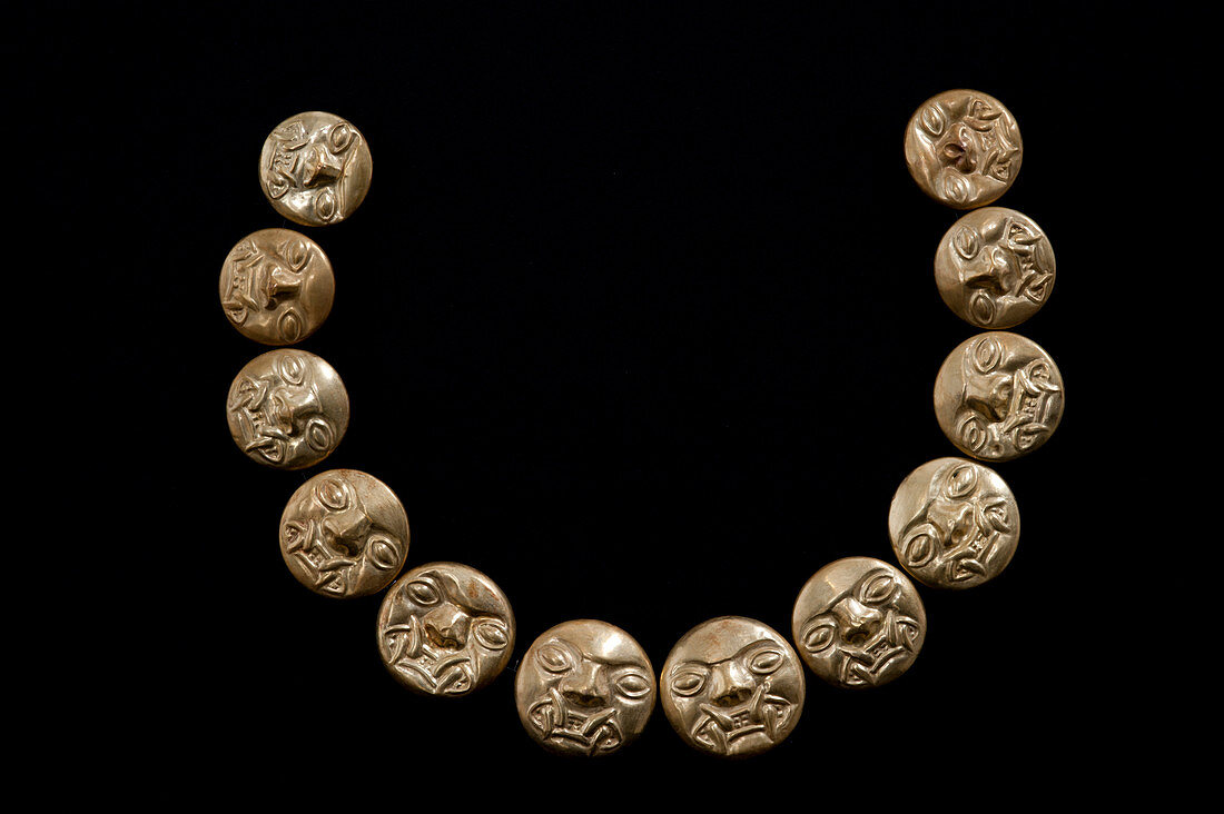Collar from the Lady of Cao's tomb