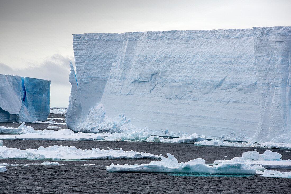 Tabular icebergs from Larson C ice shelf, Antarctica