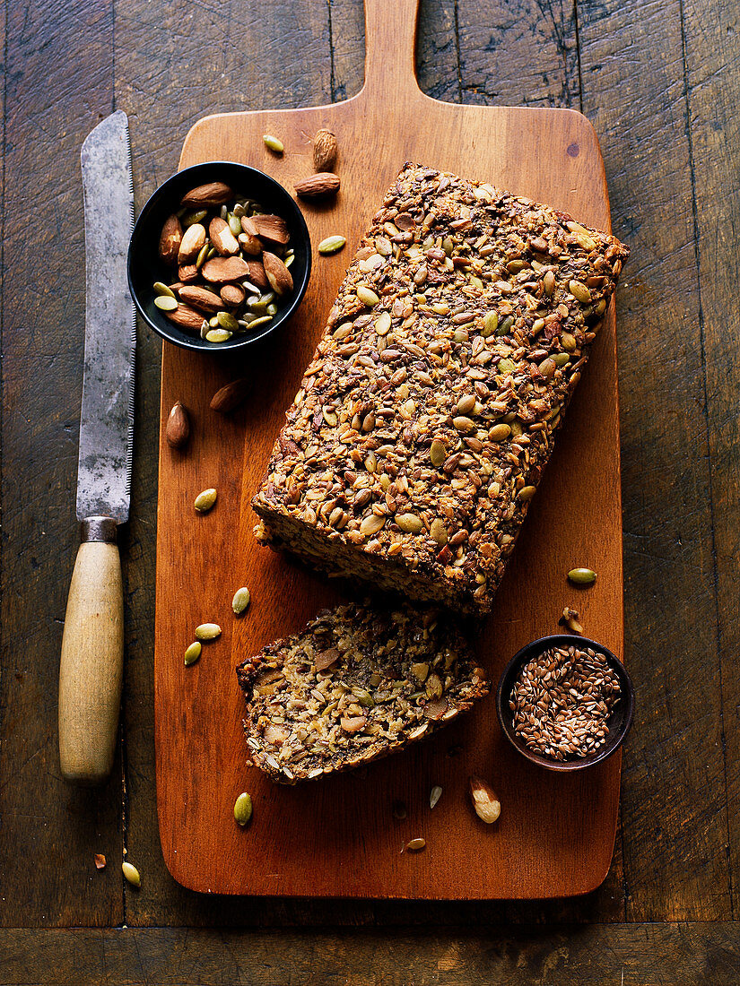 Nuts and seeds bread