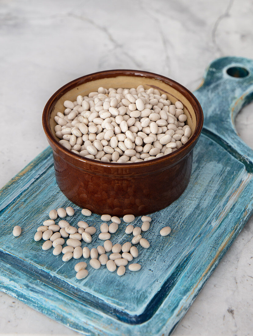White beans in a ceramic pot