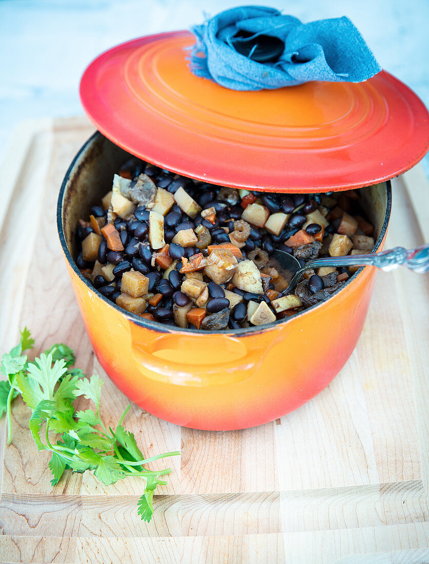 Stew with black beans