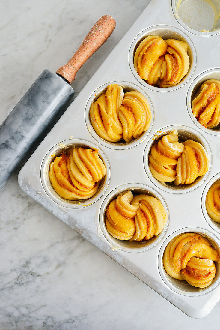 Mini apple cinnamon buns