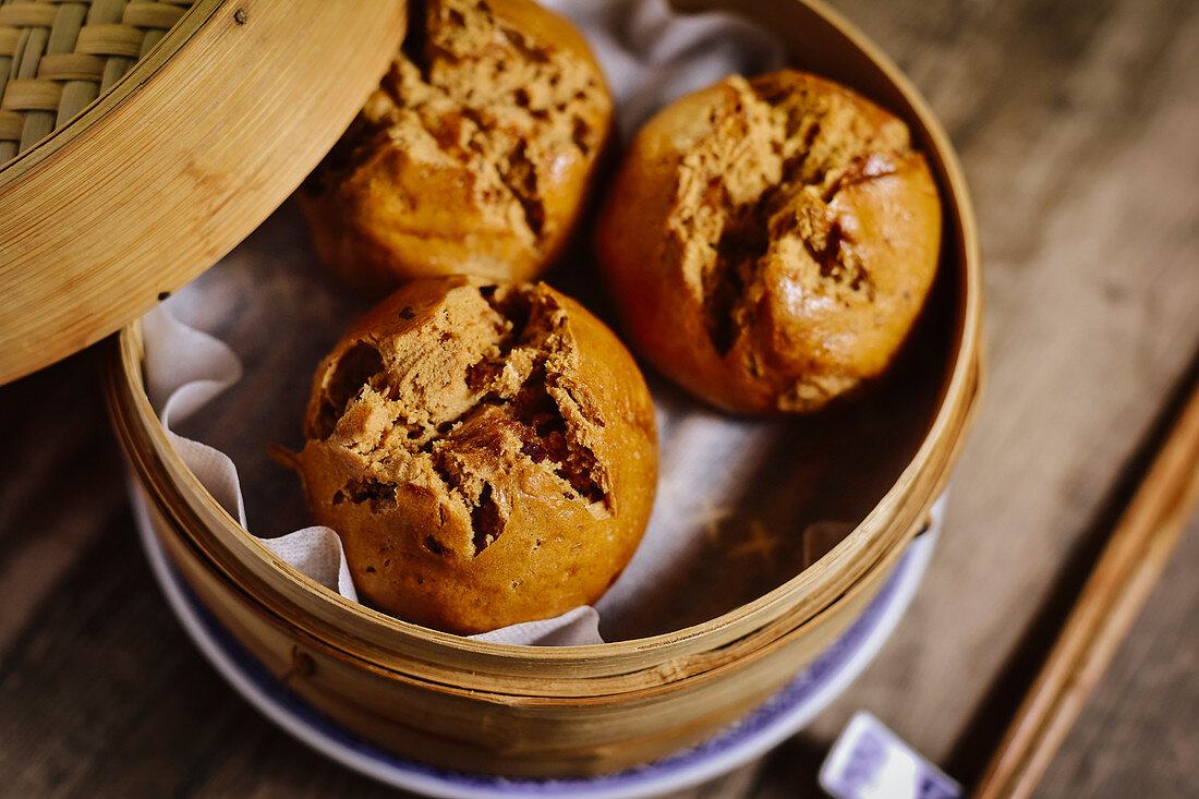 Jujube-Brötchen im Bambusdämpfer (China)