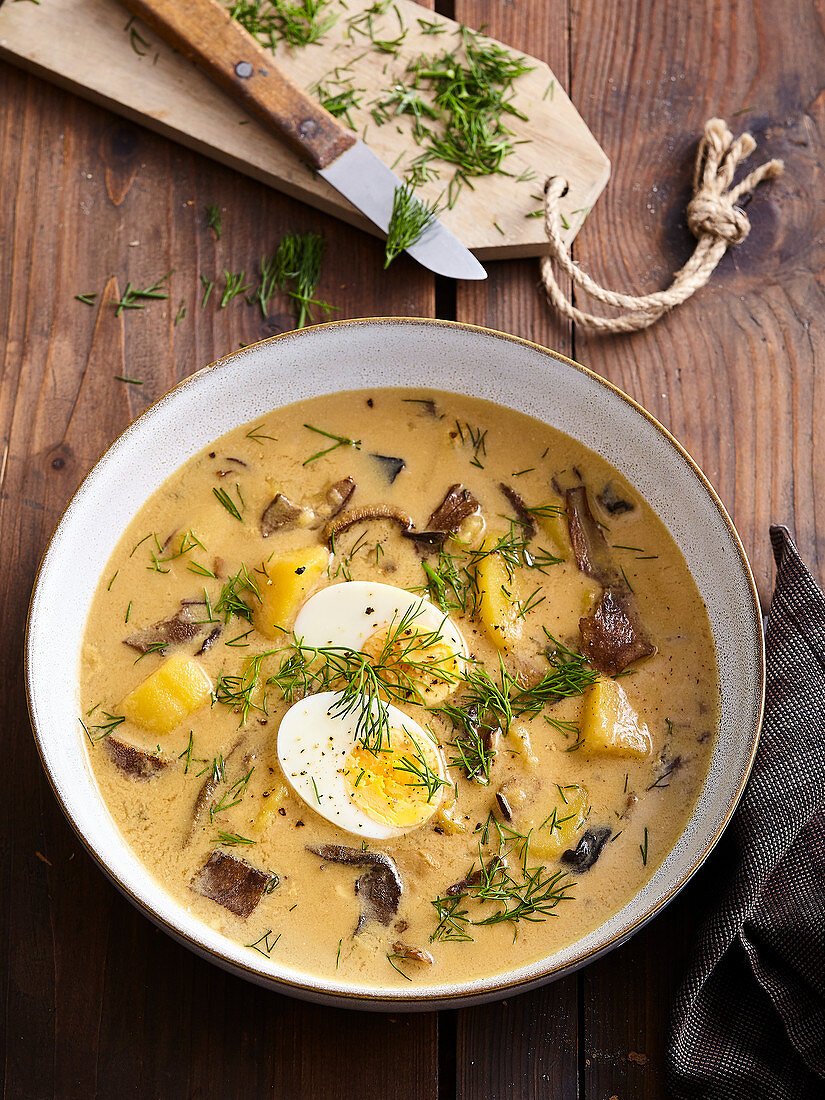 Kulajda (Suppe mit Kartoffeln, Pilzen und Eiern, Tschechien)