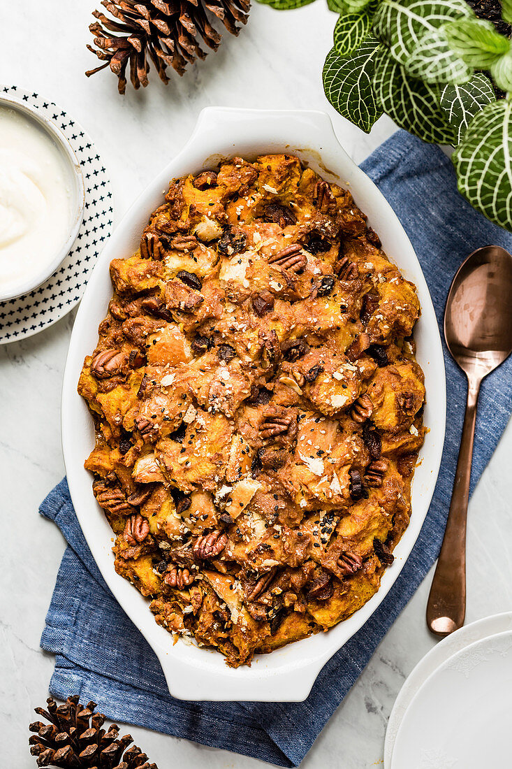 Bread puddings with pecans