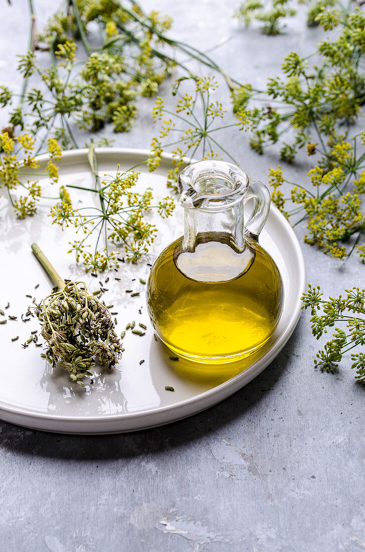 Olive oil with fennel seeds