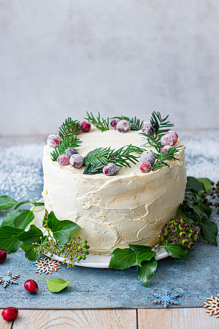 Ginger cake with mascarpone vanila icing for Christmas