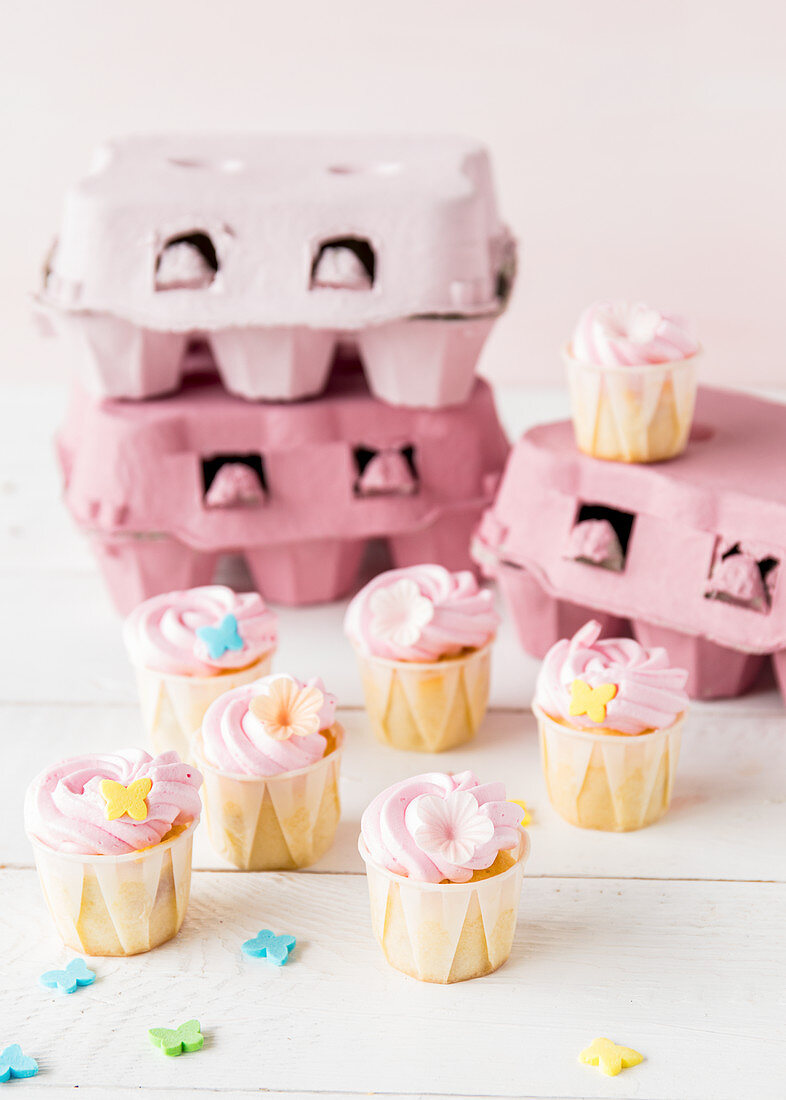 Mini Easter cupcakes