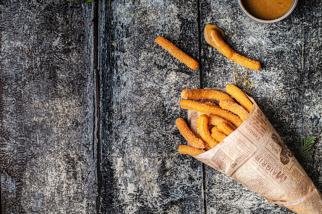 Vegane Churros mit gesalzenem Karamell