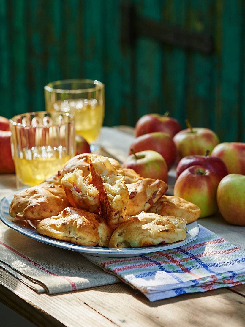 Apple pastries