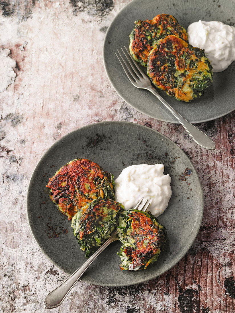 Potato and spinach cakes with tzatziki