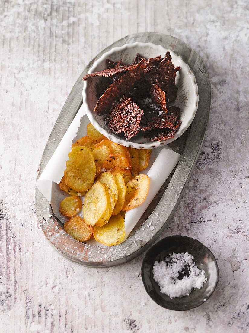 Selbstgemacht Wirsing- und Kartoffelchips