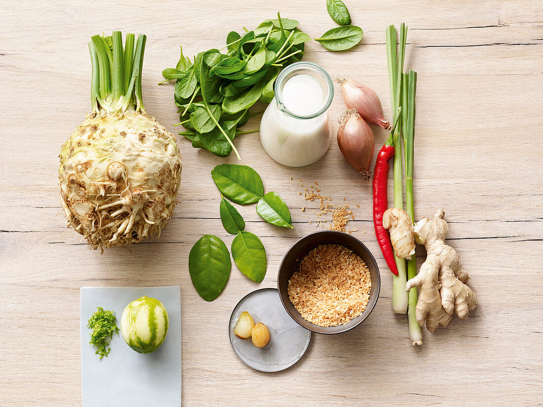 Zutaten für Sellerie-Kokos-Rendang (Indonesien)