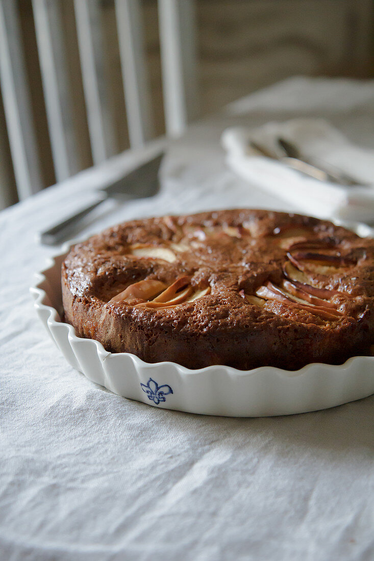 Sunken apple cake