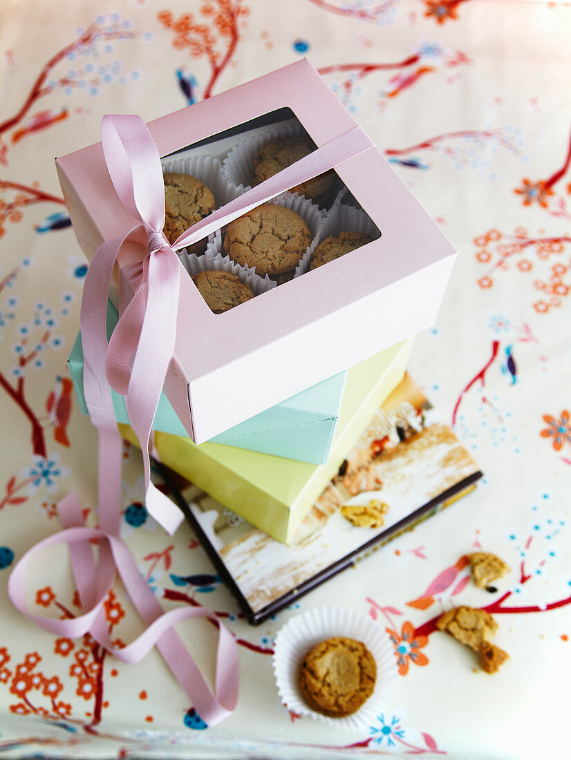 Muffins for gifting wrapped in gift boxes