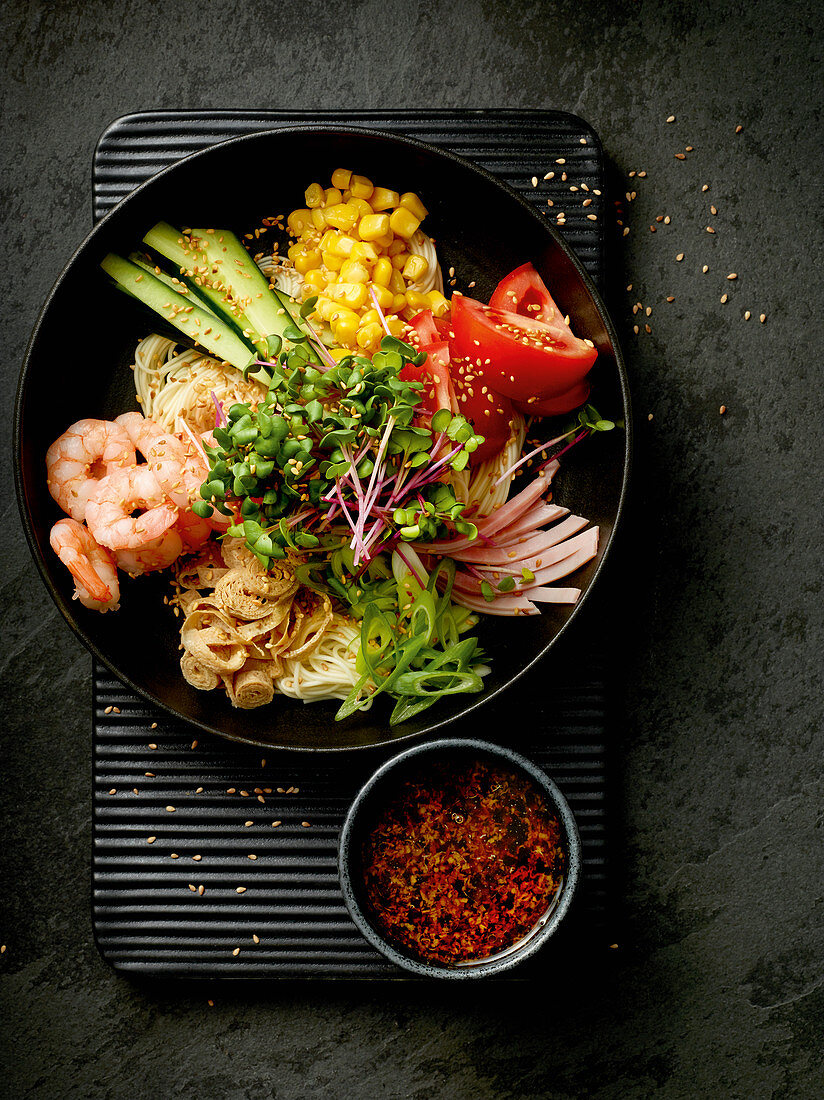 Hiyashi Chuka - Japanese summer salad with Mie noodles