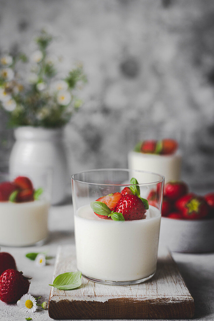 Panna cotta with strawberries