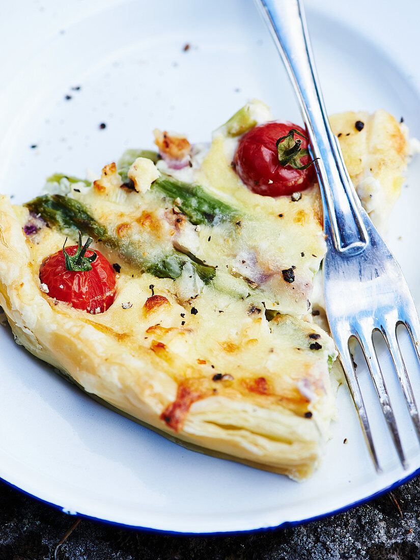 Spargel-Tomaten-Tarte