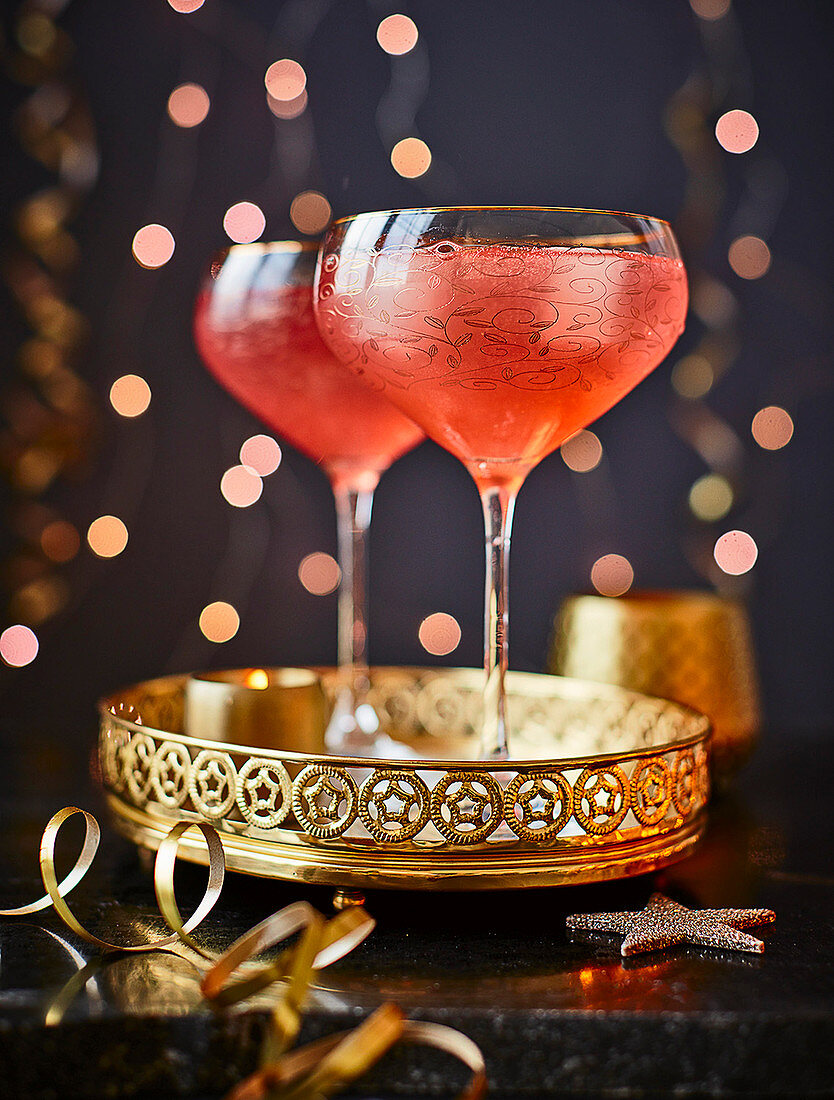 Cranberry Spritz cocktail