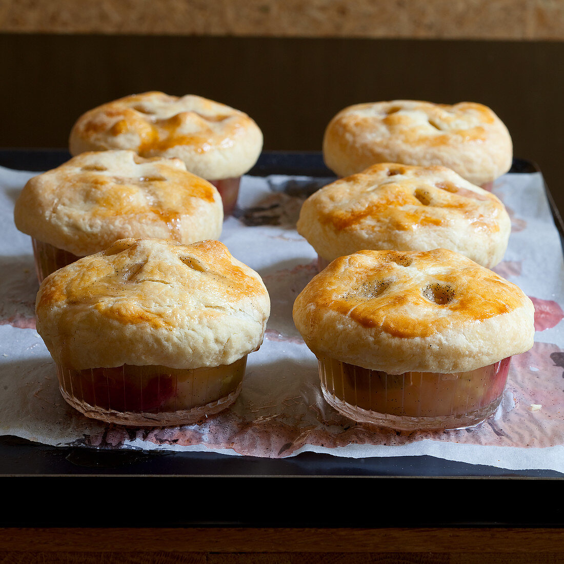 Apple rhubarb pot pie