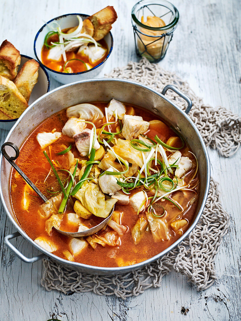 Koreanischer Fisch-Hotpot mit würziger Rouille