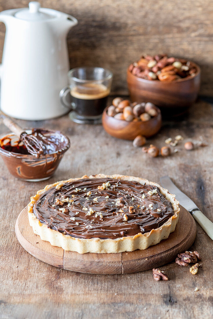 Chocolate nut pie