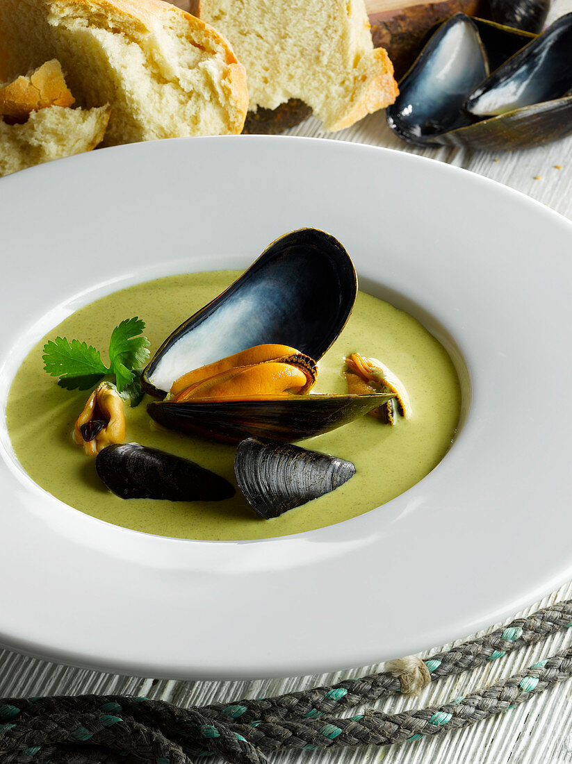 Welsh mussel and parsley soup