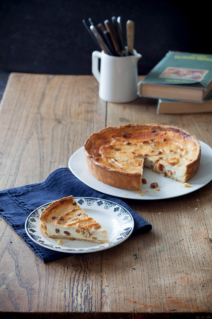 Torta alla ricotta with dried fruits (Italy)