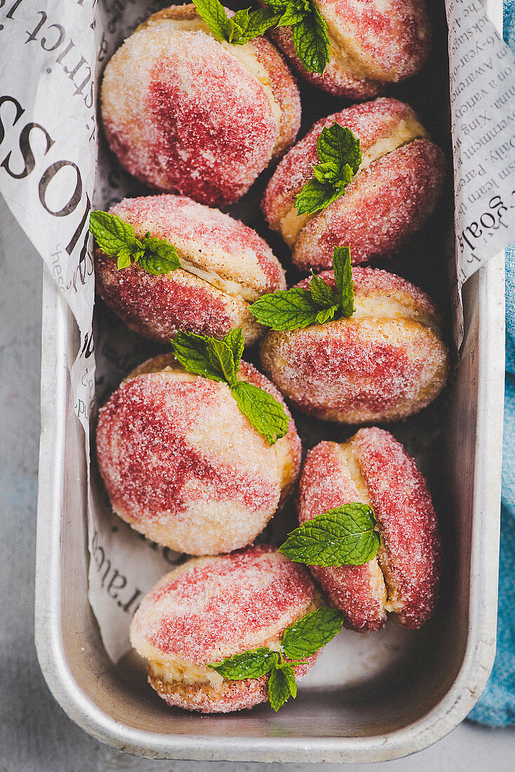 Peach biscuits filled with cream