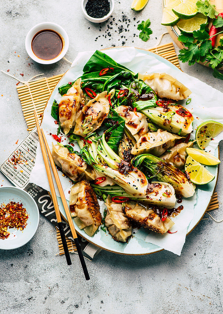 Dumplings mit Pak Choi