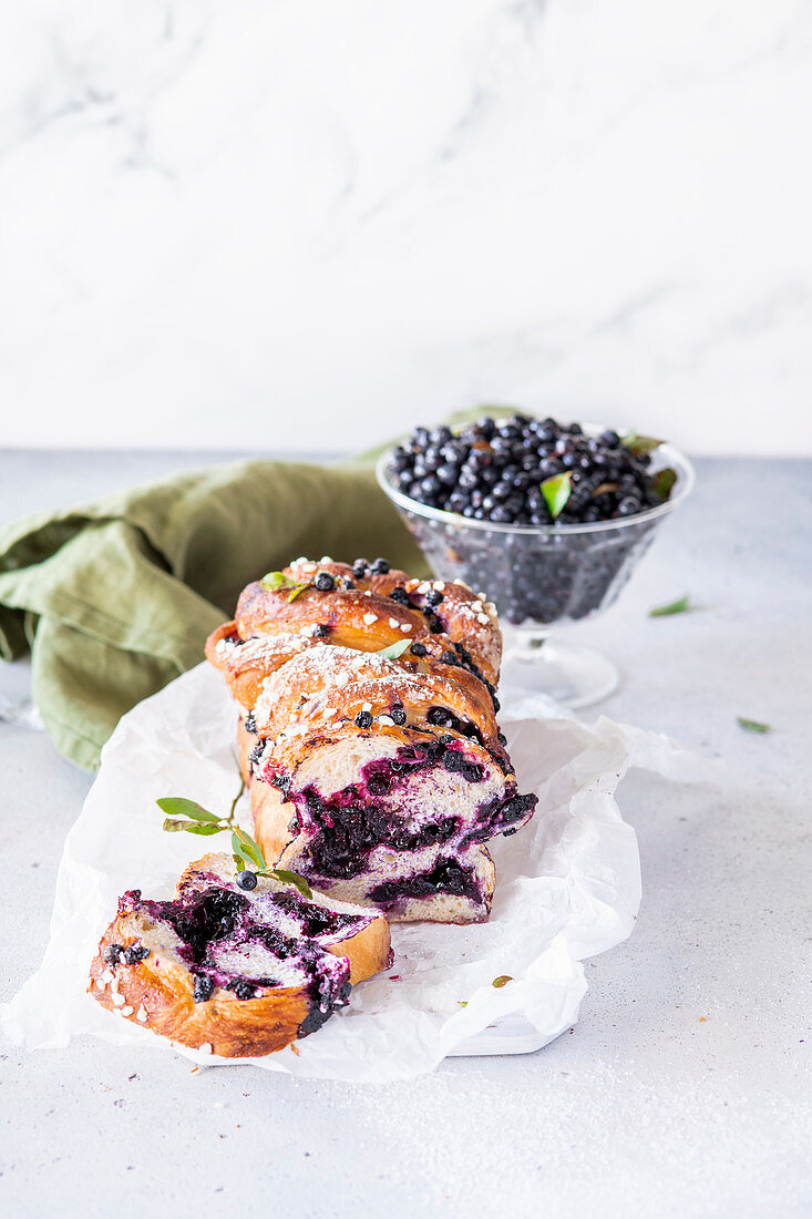 Blueberry babka