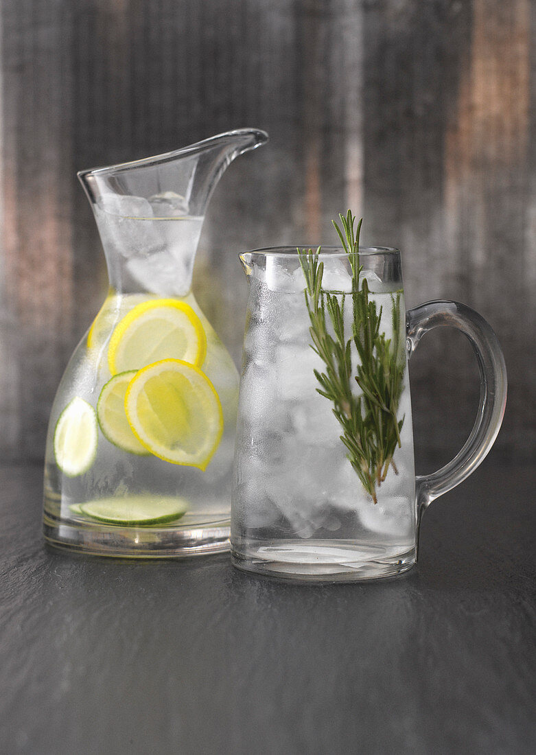 Flavoured water with rosemary and a lemon