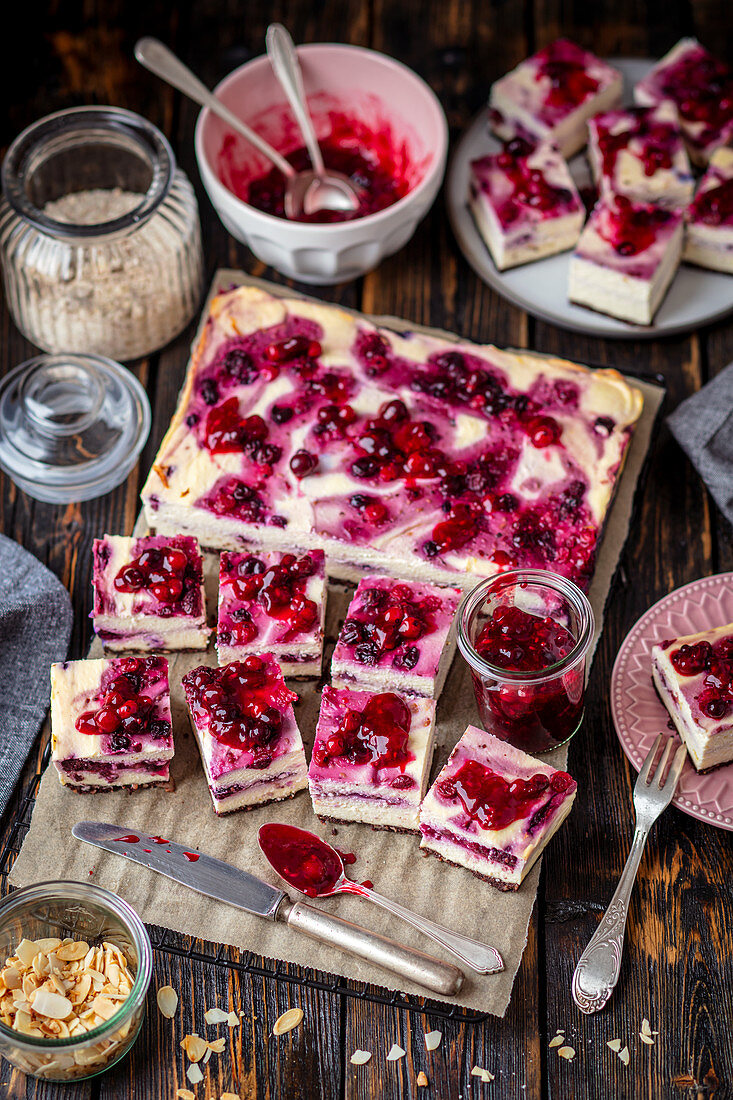 Cheesecake with summer berries