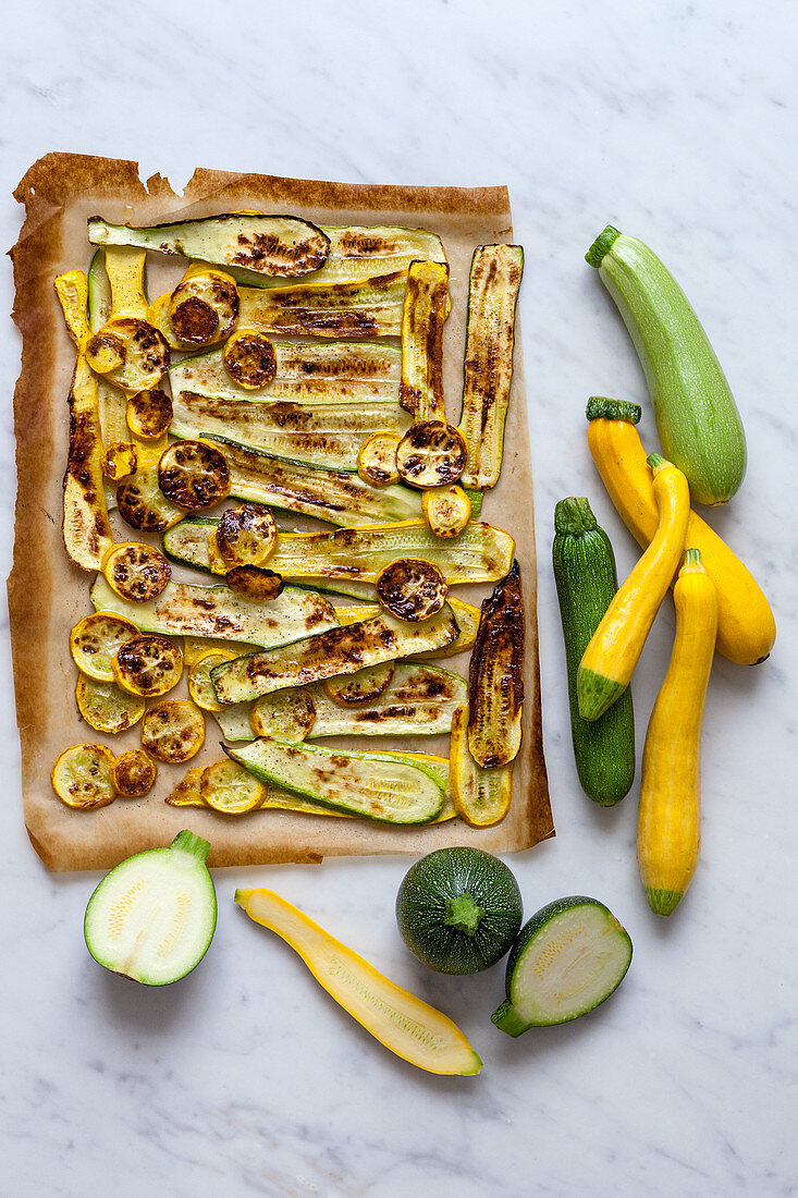 Grilled zucchini slices