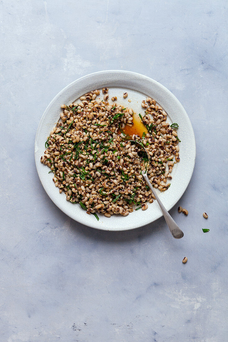 Salat aus weißen Bohnen