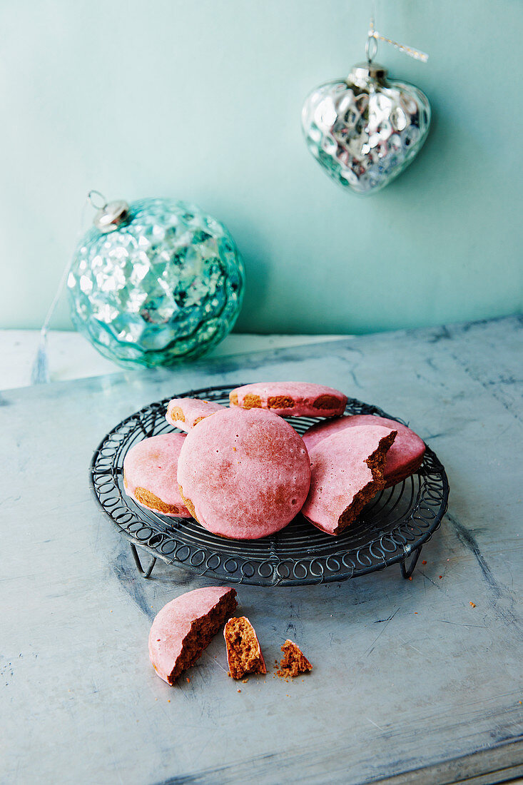 Lebkuchen mit rosa Zuckerglasur
