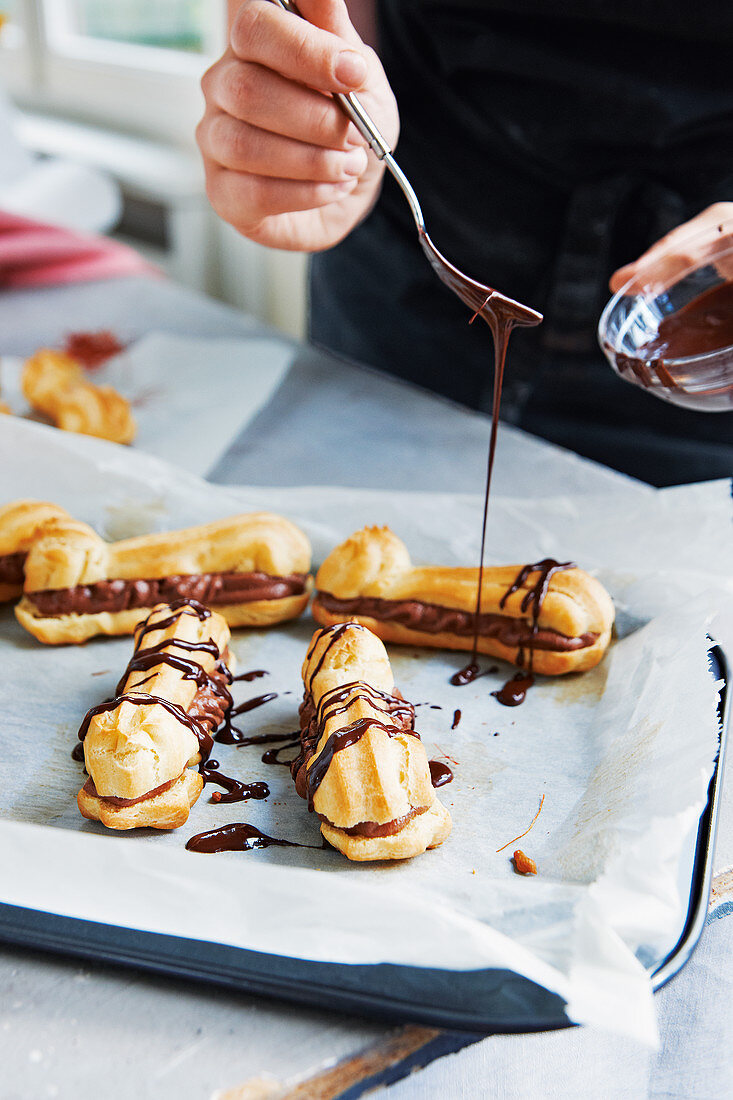 Eclairs with chilli and chocolate cream