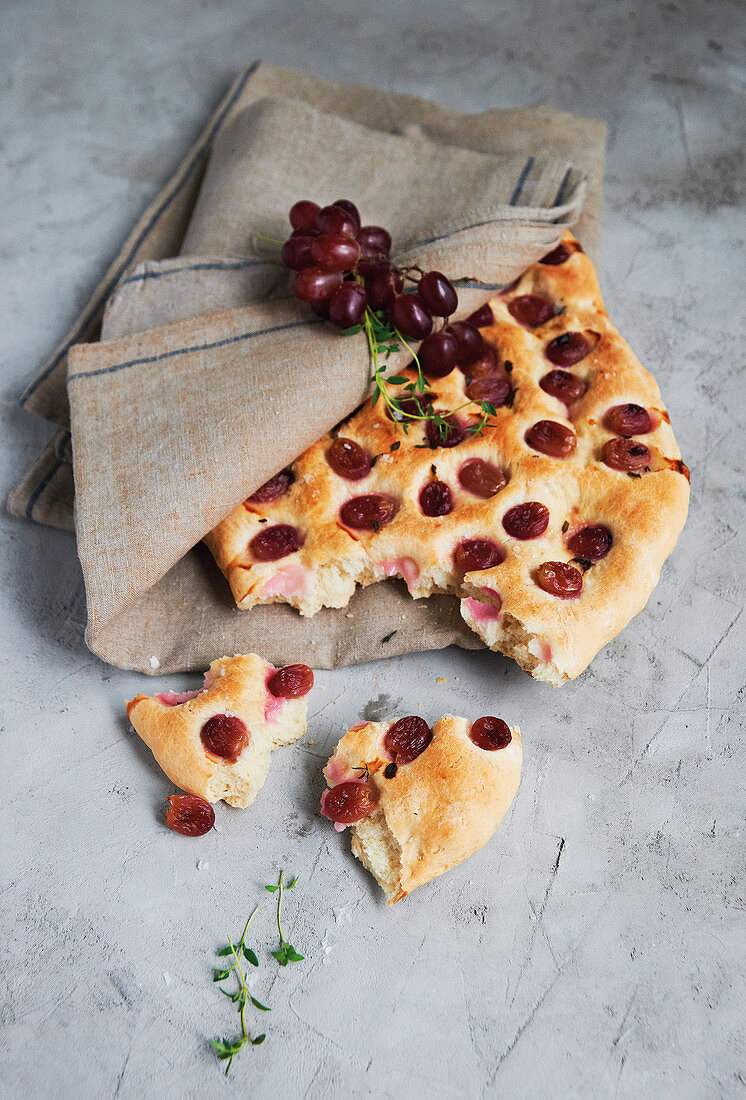 Focaccia mit Trauben