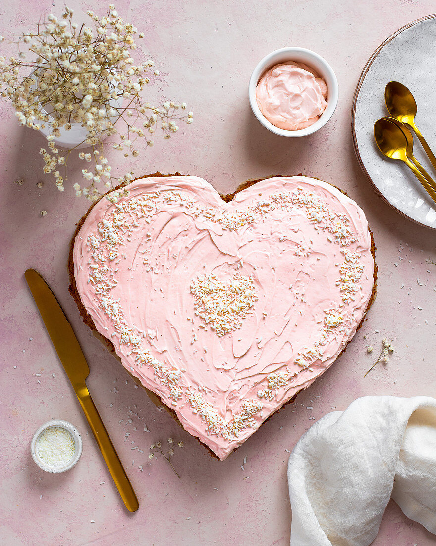 Pink heart cake for Valentine's Day